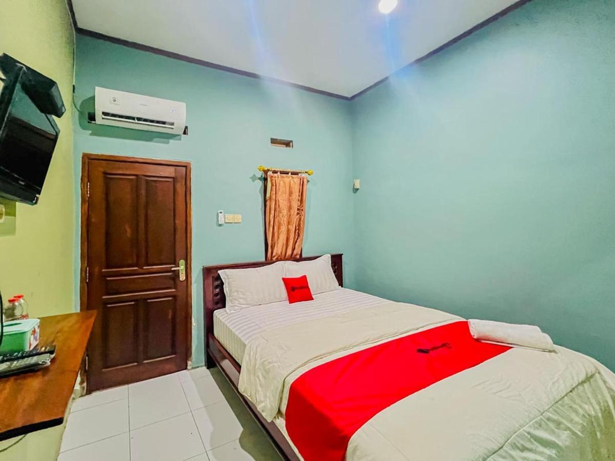 Reddoorz Near Sunrise Mall Mojokerto מראה חיצוני תמונה