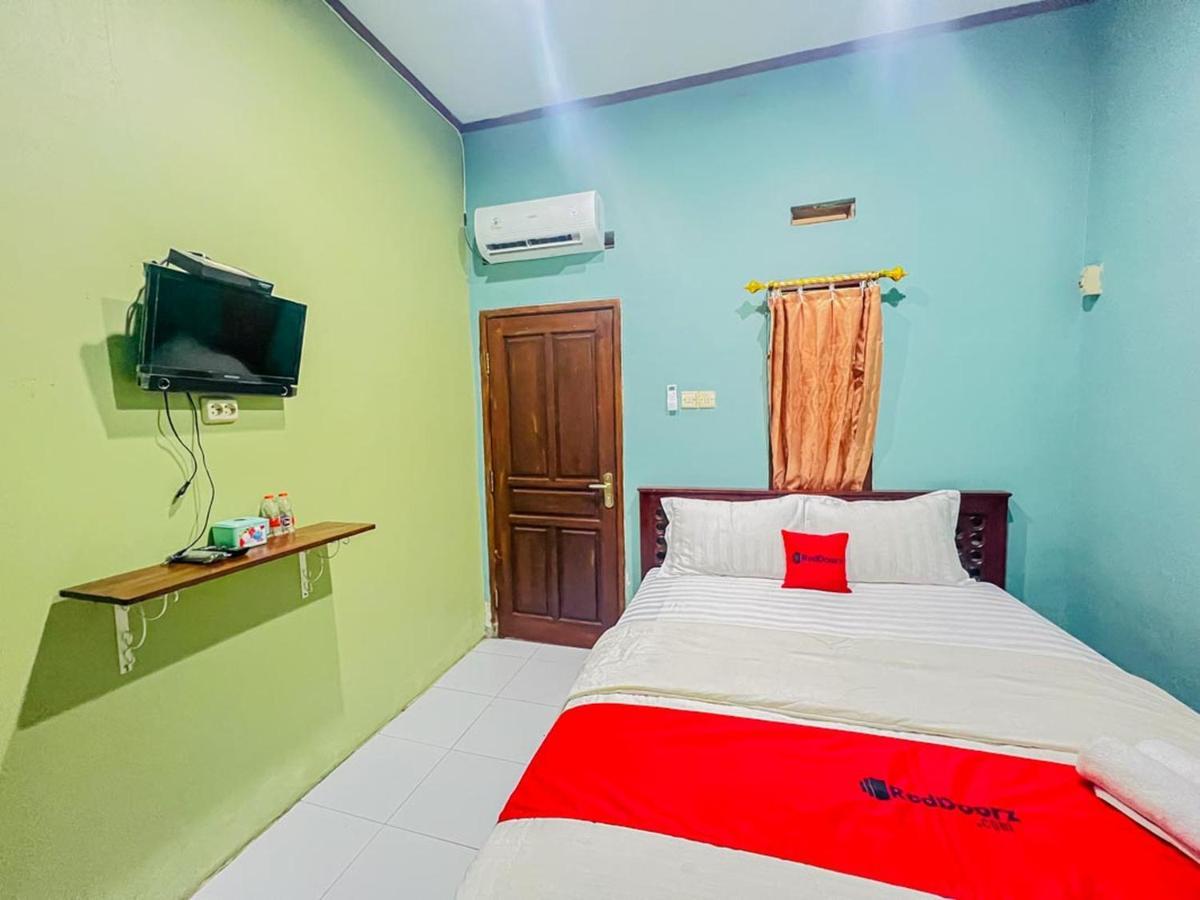Reddoorz Near Sunrise Mall Mojokerto מראה חיצוני תמונה