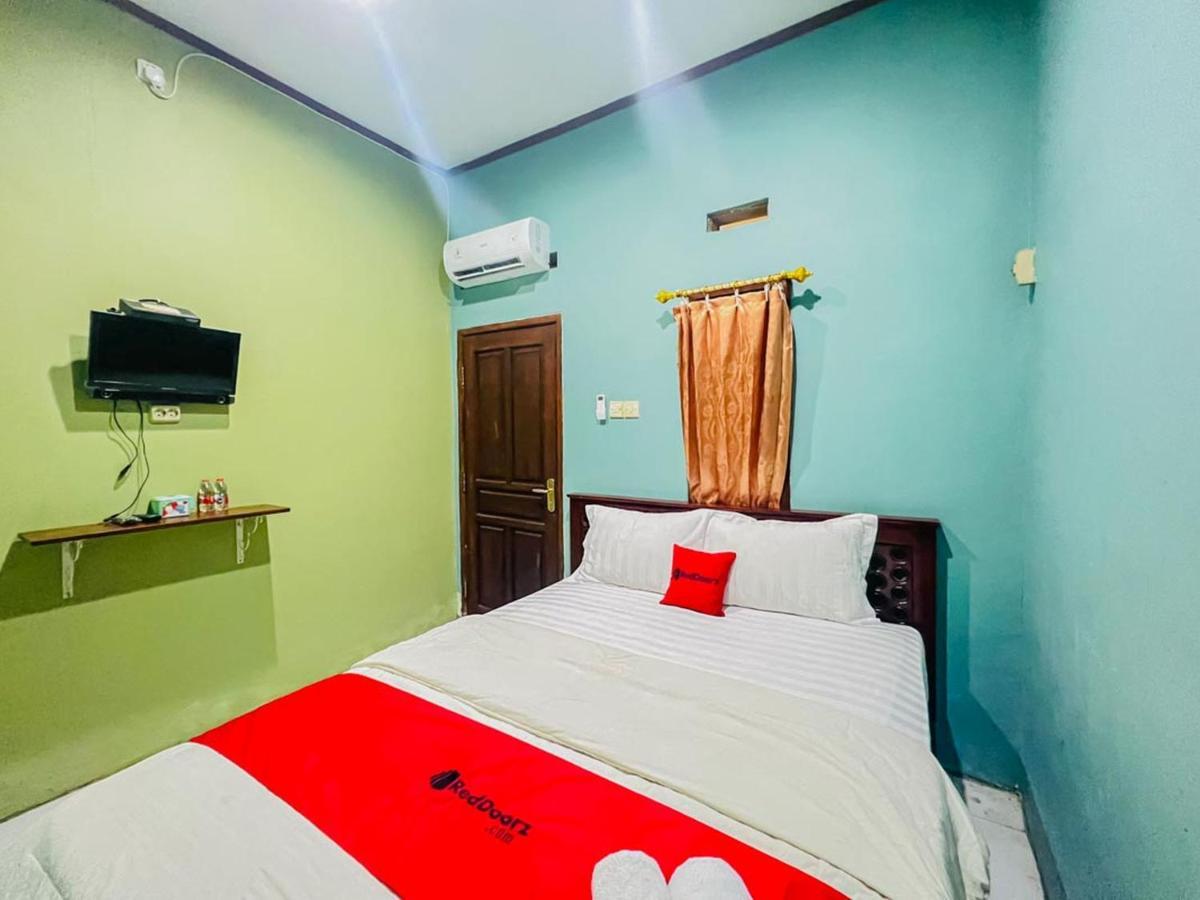Reddoorz Near Sunrise Mall Mojokerto מראה חיצוני תמונה