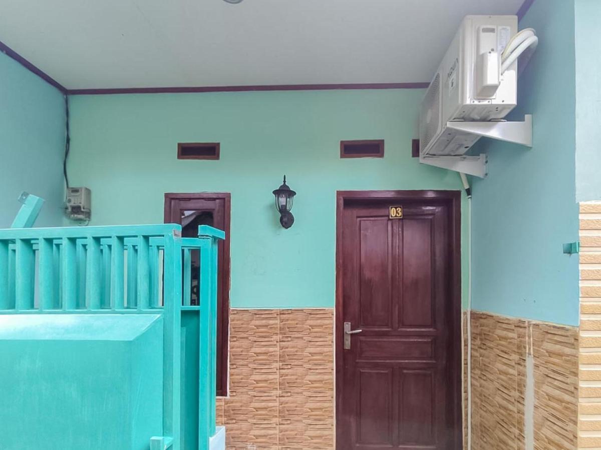Reddoorz Near Sunrise Mall Mojokerto מראה חיצוני תמונה