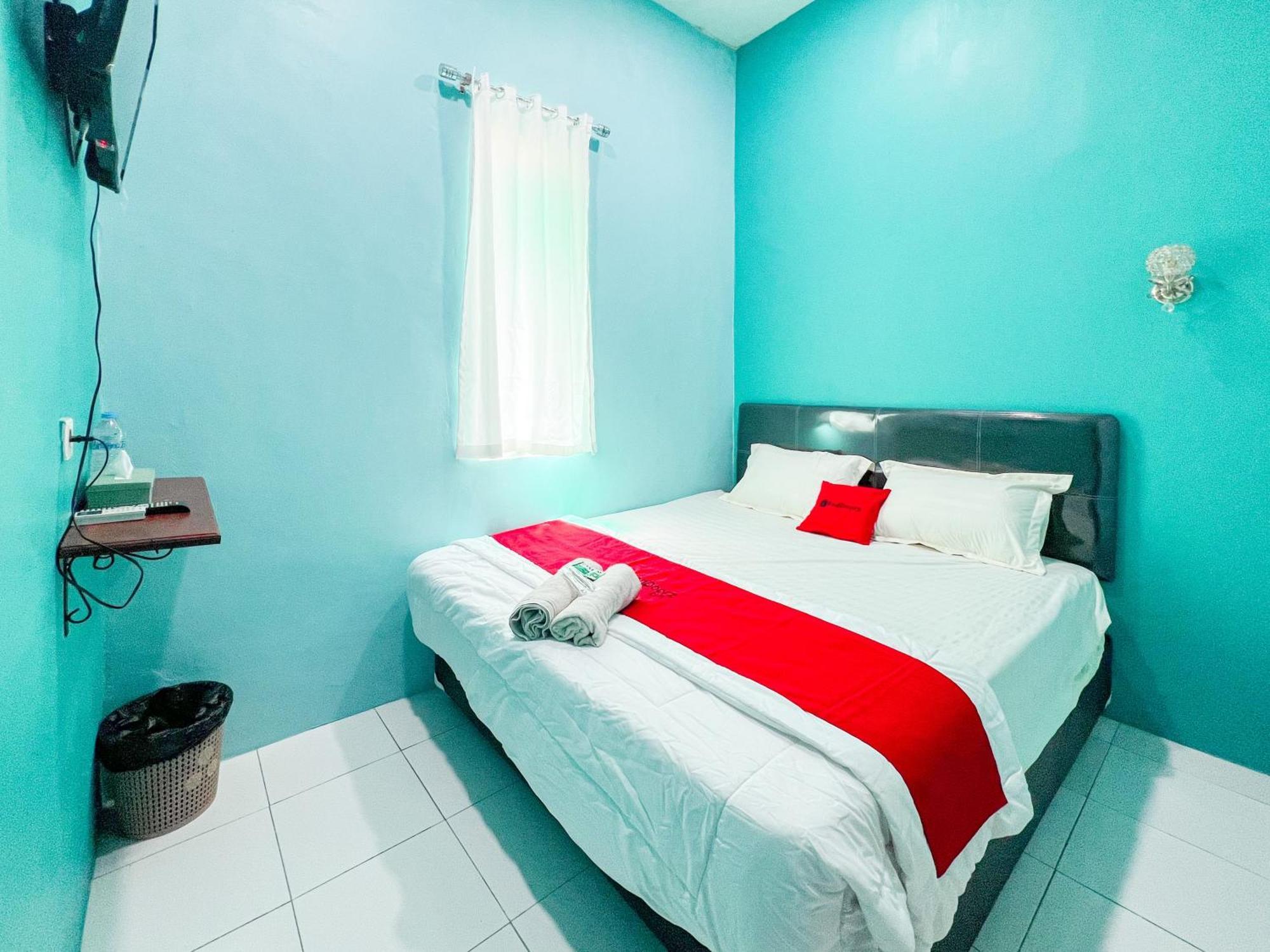 Reddoorz Near Sunrise Mall Mojokerto מראה חיצוני תמונה