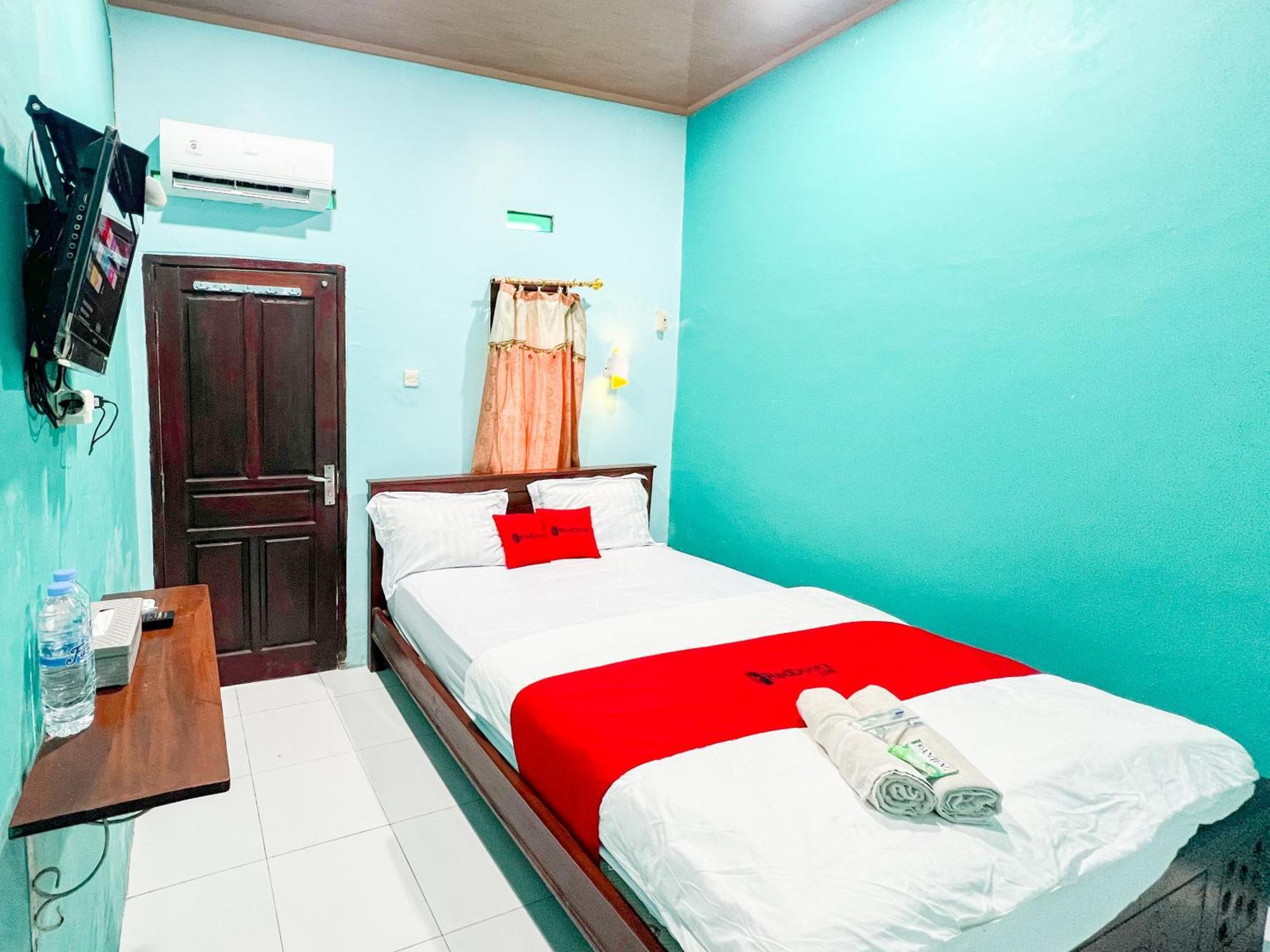 Reddoorz Near Sunrise Mall Mojokerto מראה חיצוני תמונה